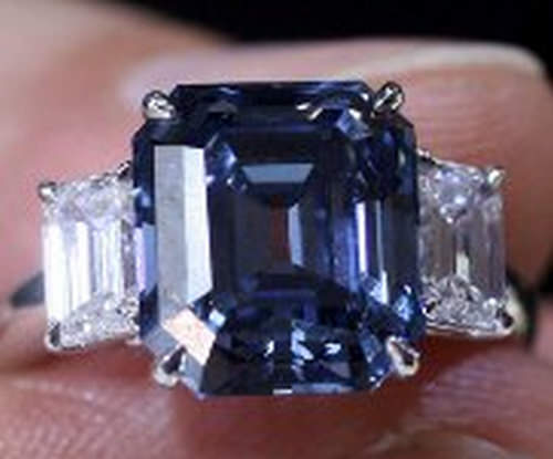 Rare blue diamond breaks world record in HK sale 2