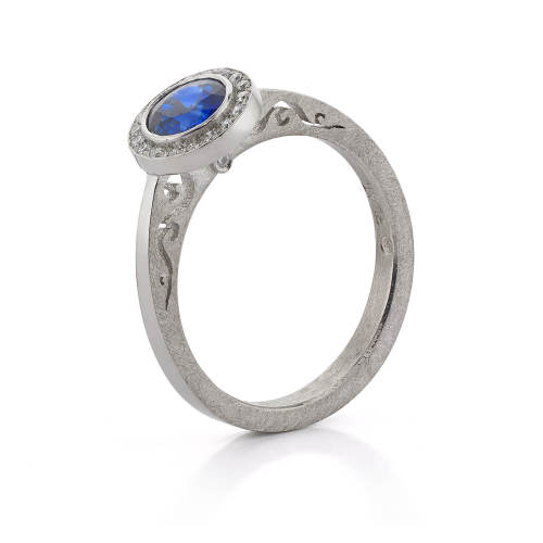 Platinum Halo Ring with Sapphire