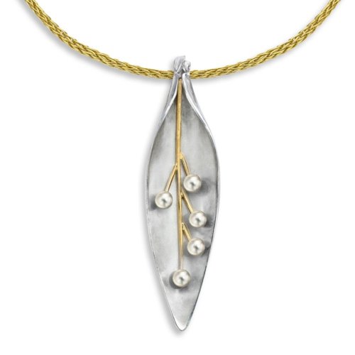 Leaf Pendant with Fresh Water pearls